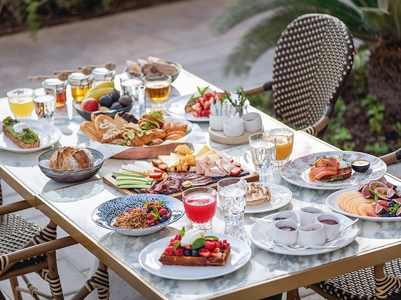 parisian breakfast